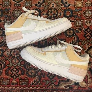 Woman’s Air Force 1 Shadow SE ‘Spruce Aura’